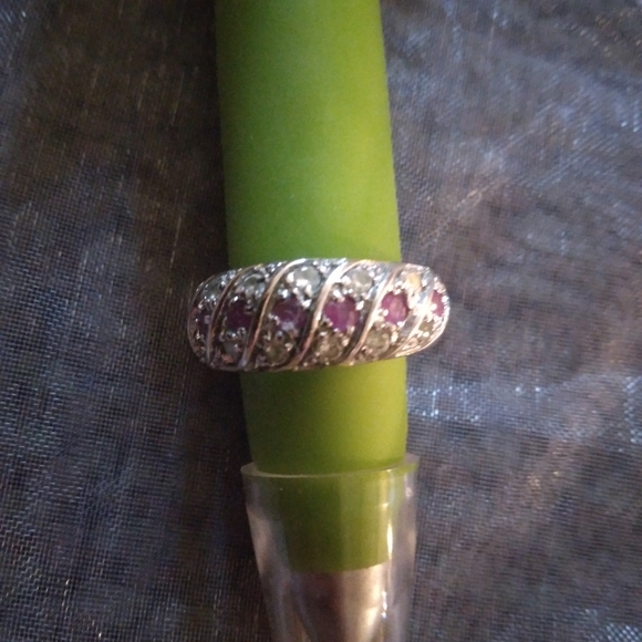 Krementz stamped beautiful pink diamonds and chips 💙 - Picture 5 of 5